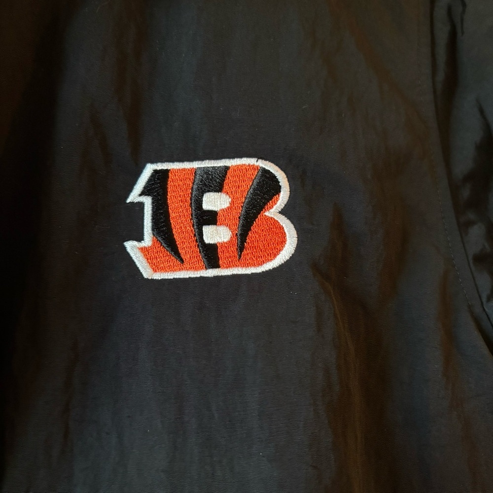 Lululemon Always Effortless Jacket with Cincinnati Bengals Logo RARE Size 8 - Picture 4 of 9